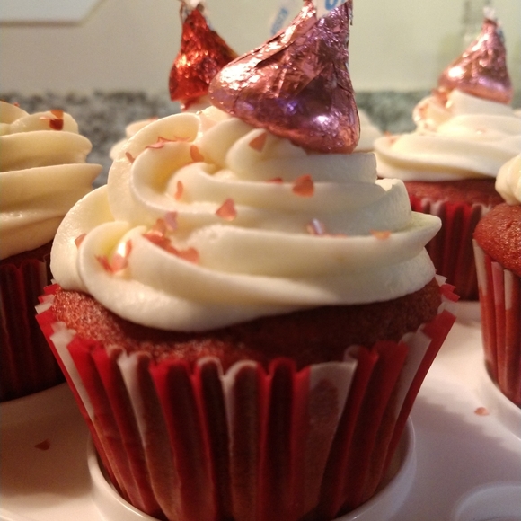 Meet your Posher, Miriam - Picture 1 of 3